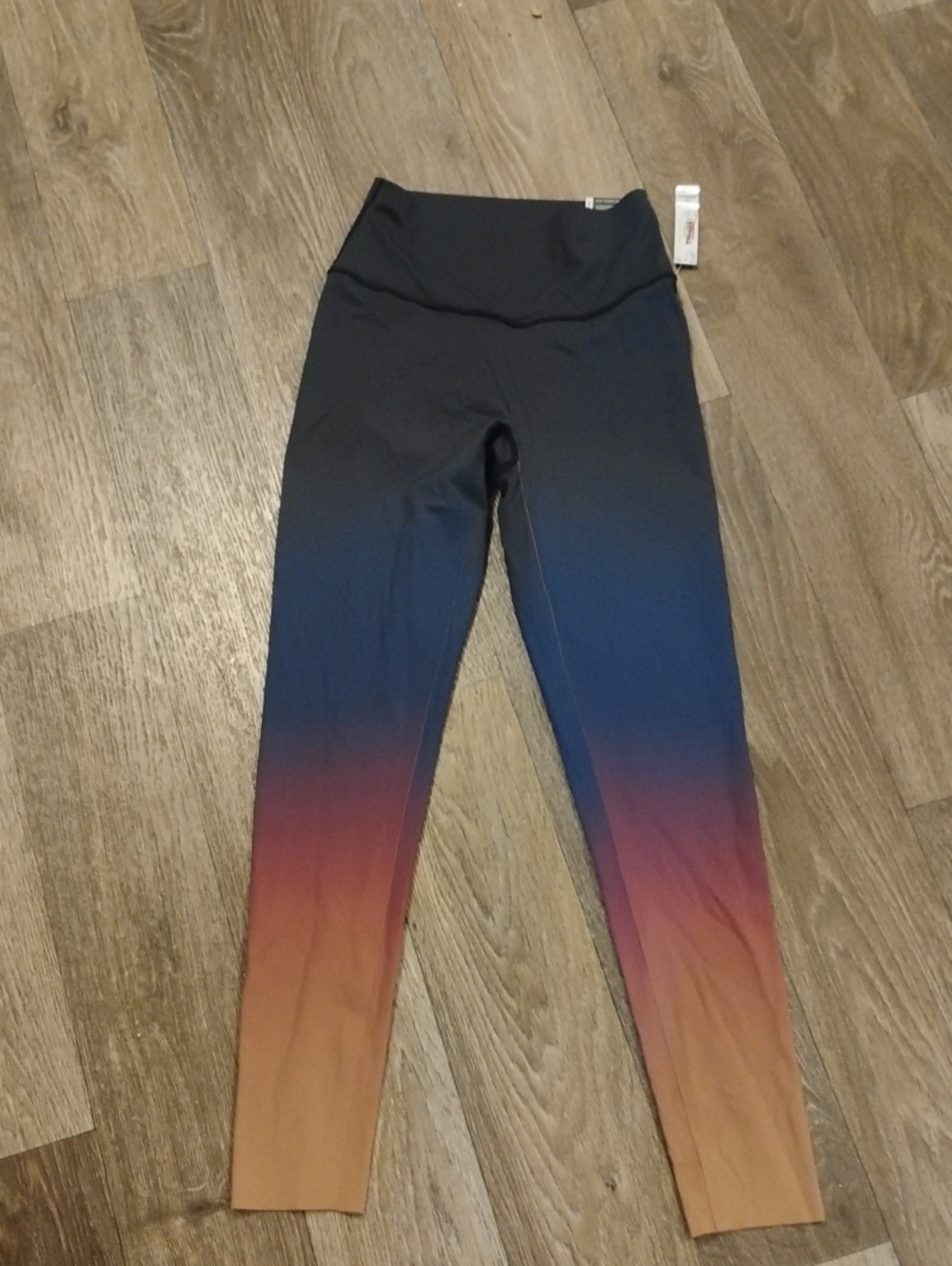 Medium VSX High-Waist Elevate Ombre Leggings in Blue Purple & Tan